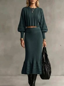 Wandoria Bộ 2 món nữ thu mới gồm chân váy ngắn eo chun và áo len chui đầu dệt kim phong cách quý cô thanh lịch cao cấp kiểu Pháp, eo rút trang trí - xanh quân đội - Xem 1