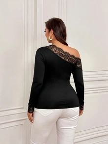 Femmeverse Plus Size Women's T-Shirt, Elegant Sexy Casual Minimalist Commute Versatile Cold Shoulder Lace Patchwork Design Long Sleeve - Black - View 2