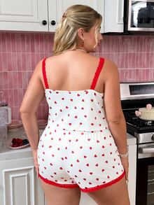 Slumberry CURVE طقم بيجامة نسائي مقاس كبير بطبعة قلب، توب كاميسول وشورت - ابيض واحمر - مشاهدة 2