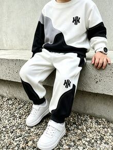 Genkimix Kids 男童秋冬數位印花拼色拼接衛衣套裝，圓領不對稱拼色長袖上衣搭配收口長褲，2件套時尚寬鬆休閒運動套裝 - 黑與白 - 查看 1