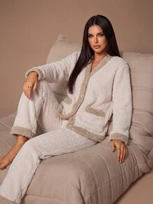 Lazeform Women's Plush Contrast Color V-Neck Open Front Long Sleeve Pants Loungewear Set - Multicolor - View 6
