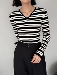 FRIFUL 女款黑白條紋V領長袖修身休閒法式針織衫，適合辦公室秋季穿搭 - 黑與白 - 查看 6