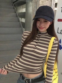 DAZY 女款夏季圓領半鈕扣性感修身簡約都市休閒內搭短袖T恤 - 黑色 - 查看 8