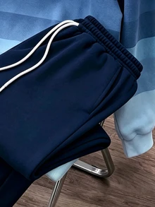 Daypath Men's Casual Striped Print Loose Fit Slightly Dropped Shoulder Pullover Sweatshirt Set, Men's Sportswear Set - الأزرق - مشاهدة 3