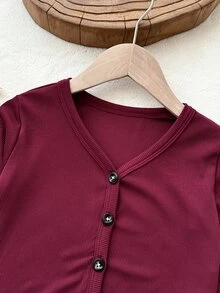 SHEIN 女童櫻桃印花洋裝 + 酒紅V領針織開襟衫 2件套 時尚套裝 - 酒紅色 - 查看 7