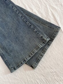 SHEIN CURVE+ Plus Size Women's Washed Vintage Distressed Flare Leg Denim Jeans - Dusty Blue - View 5