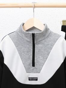 SHEIN 男童拼色立領運動衫與純色長褲套裝，適合秋冬休閒運動與日常穿著 - 黑與白 - 查看 3