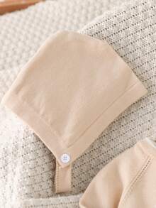SHEIN Set Pakaian Bayi Baru Lahir Warna Krem, Atasan Rajut Lengan Panjang dengan Pita Renda dan Celana, Dilengkapi dengan Topi. - Unta - View 6