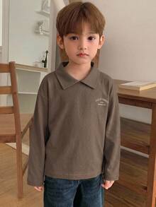 Dazy Kids 兒童秋季服飾 小男孩休閒版型字母印花日系森系風格T恤 - 摩卡棕 - 查看 4