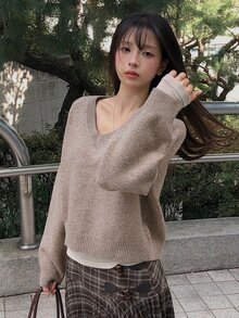 DAZY Solid Color Loose Short V-Neck Long Sleeve Casual Vacation Korean Style Autumn/Winter Daily Versatile Knit Sweater For Women - Khaki - View 6