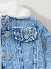 SHEIN 男童牛仔夾克，秋冬新品，藍色水洗，寬鬆版型，抓絨內裡設計，適合秋冬穿著，時尚百搭，時尚男孩必備，適合日常穿著、拍照、購物、聚會、音樂節、度假等，2026新款男童牛仔夾克 - 中等水洗藍 - 查看 7