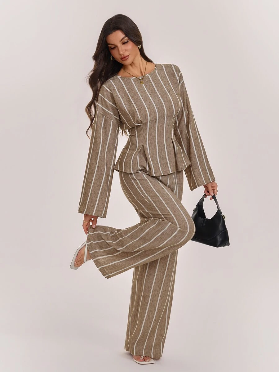 SHEIN Tall طقم نسائي بأسلوب محتشم من قطعتين: ملابس علوية بأكمام طويلة مخطط باللون الكاكي وبنطال - كاكي - مشاهدة 1