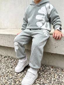 SHEIN Kids 2pcs Young Boy Style Loose Fit Letter Graphic Hoodie And Elastic Waist Autumn Winter Pants Set, - Light Grey - View 1