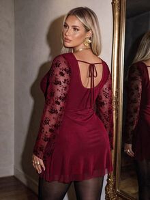 Auralis Plus Size Women's Boat Neck Backless Tie-Up Purple-Red Flocked Floral Pattern Elegant Fashion Party Holiday Birthday Short A-Line Dress For Christmas - Burgundy - View 3