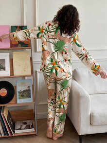 Chillnights Set Piyama Wanita Motif Leopard & Botanis untuk Liburan, Lengan Panjang, dan Celana Panjang dengan Kerah. - MultiWarna - View 2