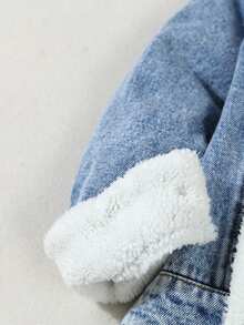 SHEIN 男童牛仔夾克，秋冬新品，藍色水洗，寬鬆版型，抓絨內裡設計，適合秋冬穿著，時尚百搭，時尚男孩必備，適合日常穿著、拍照、購物、聚會、音樂節、度假等，2026新款男童牛仔夾克 - 中等水洗藍 - 查看 8