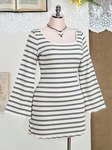 SHEIN ICON 大尺碼彩色條紋露背喇叭袖針織洋裝 - 彩色 - 查看 10
