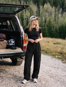 WanderVale Women's Solid Color Pocket Casual Daily Outdoor Long Pants - Black - View 5