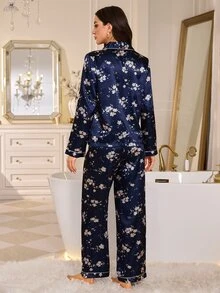 LuxeNights 碎花仿絲長袖長褲女款睡衣套裝 - 藏蓝色 - 查看 2