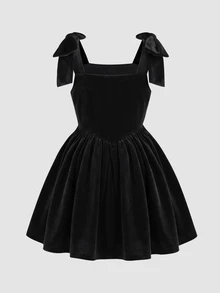 SHEIN 女童秋冬四季款酒紅色天鵝絨3D蝴蝶結裝飾收腰抓褶公主洋裝，適合派對穿著 - 黑色 - 查看 2