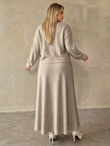 Auralis 大尺碼女款純色圓領長袖T恤與裙子休閒兩件套/舒適居家服套裝/休閒兩件套 - 杏色 - 查看 2