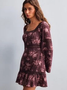 Willow Rêve Gaun Mini Wanita Warna Dusty Mauve, Motif Bunga Kecil, Patchwork Renda, Leher Persegi, Bagian Dada Berlipit, Hem Bergelombang, Gaya Cottagecore Musim Gugur untuk Brunch, Gaun Liburan - Coklat - View 6