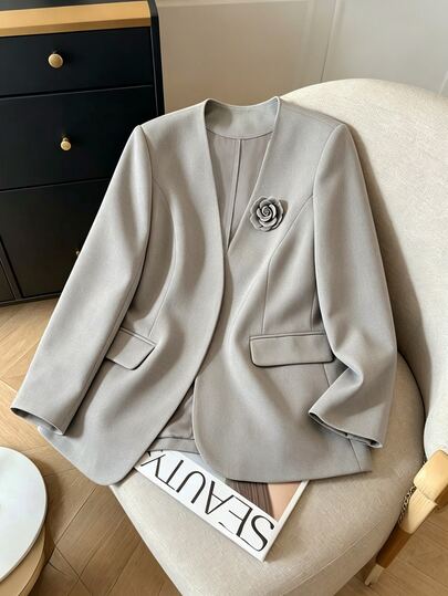 GlowEve CURVE Autumn/Winter Plus Size Women's Minimalist Collarless Blazer, Commuter Luxury Grey V-Neck Long Sleeve Suit Jacket, Faux Pocket Applique Design, Loose Fit Women's Outerwear