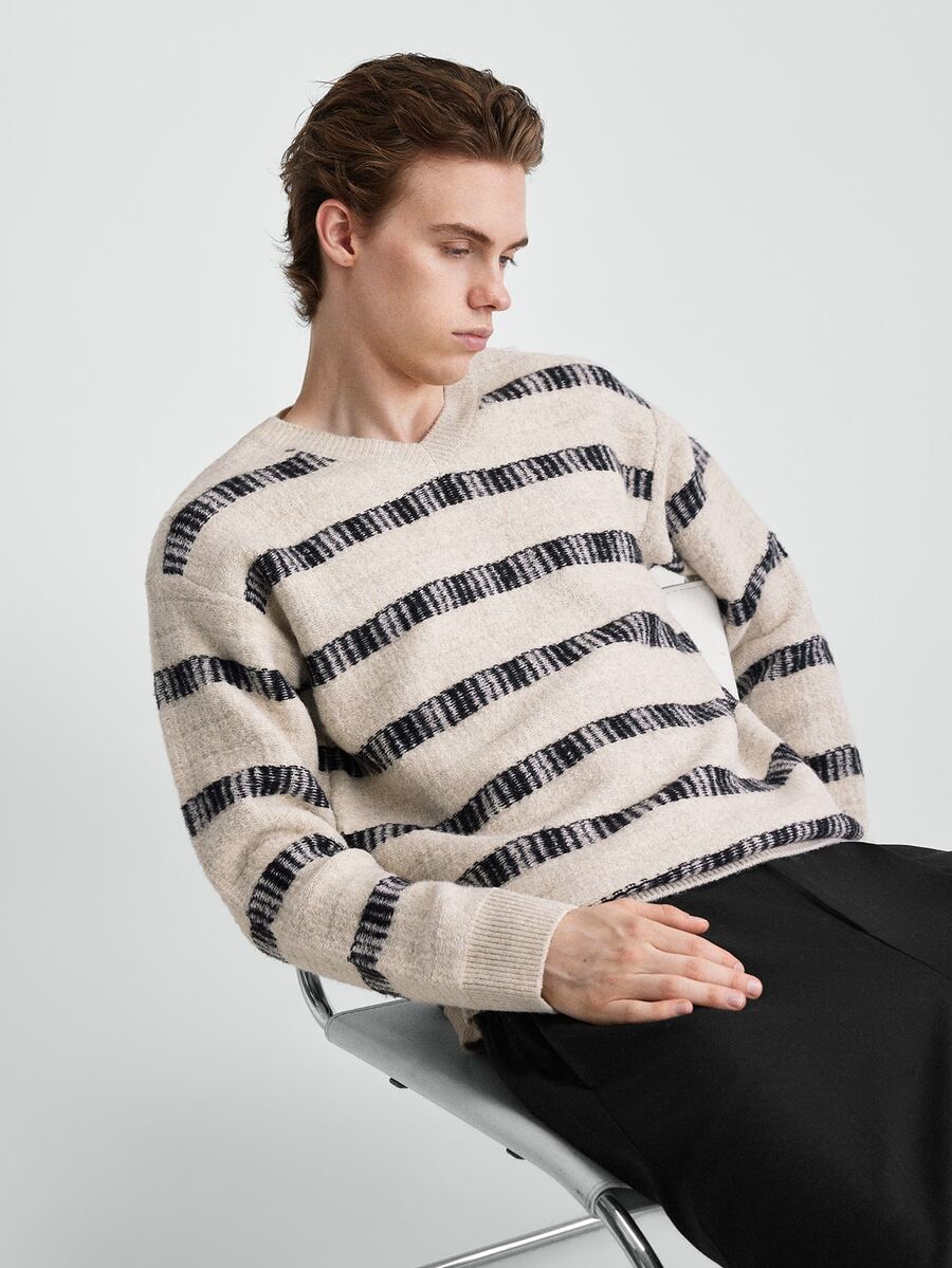 RONVEXI Men's Minimalist Fashion Striped Colorblock Long Sleeve Sweater - Multicolor - View 1