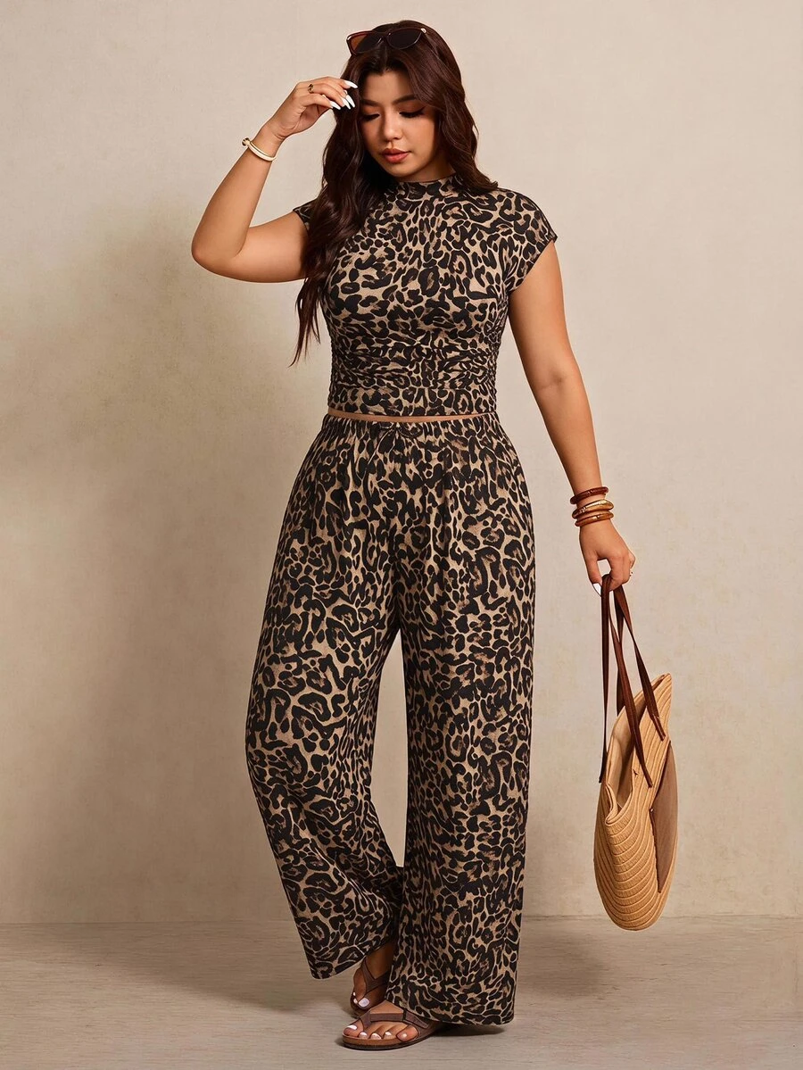 Elaquor Vintage Leopard Print Plus Size Women's Stand Collar T-Shirt And Wide Leg Pants Casual 2 Pieces Set - Coffee Brown - View 1