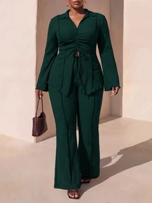Zivah 深綠色純色春夏大尺碼女款休閒套裝，翻領前綁帶喇叭袖開襟衫 + 鬆緊腰寬腿褲，經典優雅極簡風兩件套 - 墨綠色 - 查看 1
