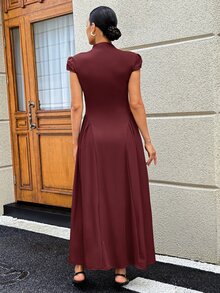 MaterniWear 孕婦純色舒適簡約洋裝，適合約會、度假、派對、日常穿著、聚會、戶外活動 - 酒紅色 - 查看 5