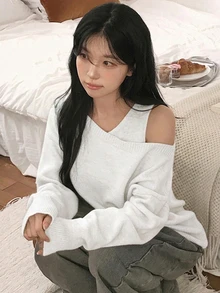 DAZY Women's Off-Shoulder Tank Top And Sweater 2 Pieces Set - White - View 2