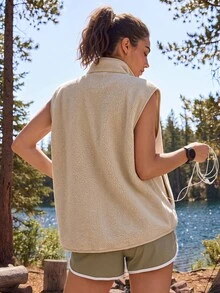 Exploreva Women's Outdoor Zipper Pocket Vest Jacket - Apricot - View 2