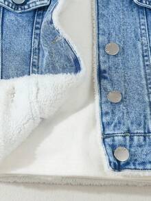 SHEIN 男童牛仔夾克，秋冬新品，藍色水洗，寬鬆版型，抓絨內裡設計，適合秋冬穿著，時尚百搭，時尚男孩必備，適合日常穿著、拍照、購物、聚會、音樂節、度假等，2026新款男童牛仔夾克 - 中等水洗藍 - 查看 5