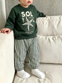 Genkimix Kids 2件組男孩時尚運動街頭風可愛酷炫海洋生物圖案運動衫+梭織長褲，適合日常穿著、旅行、運動，春秋季節穿著，整體設計簡約優雅，男孩穿著這套運動衫套裝將感到舒適並展現休閒時尚形象 - 綠色 - 查看 2