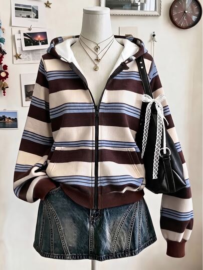Vintage Striped Hooded Zip-Up, Color-Block Stripes With Rich Layering, American Casual Vibe. Pairs Well With Skirts And Long Pants For Daily Wear, Suitable For Campus, Shopping, And Other Casual Occasions.