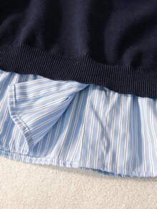 SHEIN 8-12歲女童海軍藍假兩件式針織毛衣，搭配藍白條紋襯衫領，落肩半開鈕扣前襟短版套頭上衣，學院風休閒上衣，適合春秋穿著 - 藏蓝色 - 查看 8