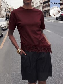 Maija 女款純色圓領短袖蕾絲下擺時尚T恤 - 酒紅色 - 查看 2