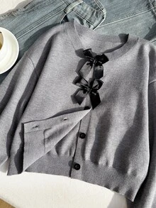 SHEIN 女童甜美時尚秋冬蝴蝶結針織復古開襟衫，長袖圓領毛衣外套，柔軟舒適面料，休閒百搭秋季外套 - 灰色 - 查看 7