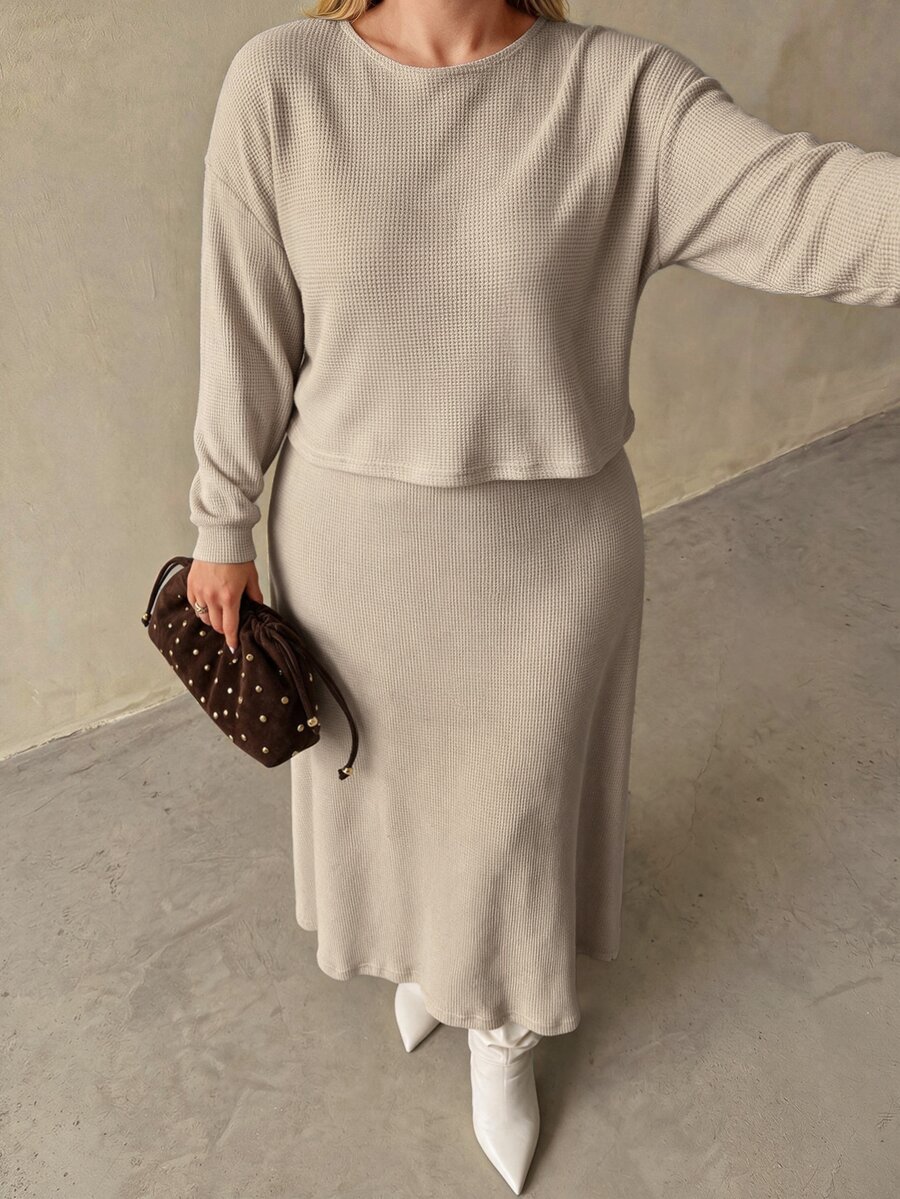 Auralis 大尺碼女款純色圓領長袖T恤與裙子休閒兩件套/舒適居家服套裝/休閒兩件套 - 杏色 - 查看 1