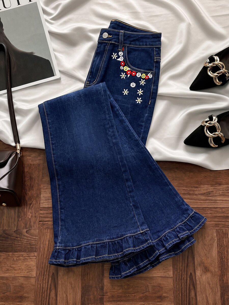 GlowEve Women's Floral Pattern Pocket Casual Denim Jeans With Ruffle Hem - Blue - View 1
