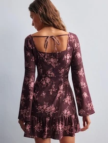Willow Rêve Gaun Mini Wanita Warna Dusty Mauve, Motif Bunga Kecil, Patchwork Renda, Leher Persegi, Bagian Dada Berlipit, Hem Bergelombang, Gaya Cottagecore Musim Gugur untuk Brunch, Gaun Liburan - Coklat - View 2