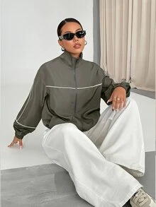 StreetHx Jaket Olahraga Putih dengan Resleting dan Hiasan Garis-Garis - Dark Grey - View 6