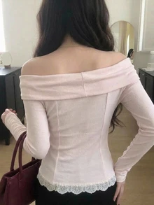 DAZY تي شيرت نسائي بكتف مكشوف على الطراز الكوري بأكمام طويلة مع تطريز دانتيل متعدد الاستخدامات للربيع/الصيف بتصميم منعش - وردي - مشاهدة 2
