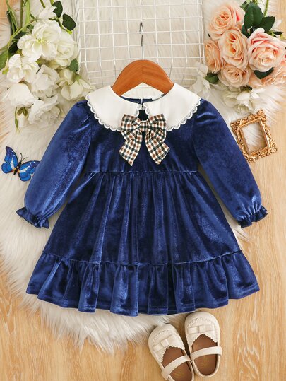 SHEIN 1 buah Gaun Beludru Anak Perempuan Balita Manis Elegan Biru Tua Motif Kotak-kotak Pita Kerah Renda Lengan Panjang Berkerut Leher Bulat Lembut untuk Pesta Musim Dingin Liburan Chic