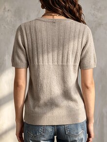 SHEIN 休閒復古寬鬆圓領短袖半開襟鈕扣灰色女款秋冬針織衫，聖誕節、新年、社交場合、夜晚外出穿搭 - 駝色 - 查看 2