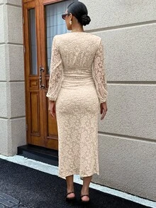 MaterniWear 孕婦深V領燈籠袖抓皺修身優雅洋裝 - 杏色 - 查看 3