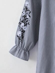 SHEIN CURVE+ 大尺碼女款休閒條紋襯衫，長袖刺繡鈕扣上衣，戶外上衣 - 黑與白 - 查看 3