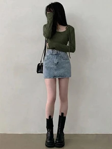 DAZY 女款修身長袖休閒極簡風T恤 - 軍綠色 - 查看 5