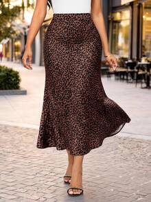 SHEIN Lady تنورة نسائية بطبعة نمر ضيقة عصرية كاجوال متعددة الاستخدامات - كاكي - مشاهدة 6